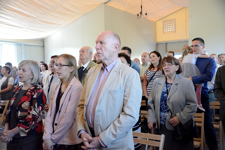 Opole. Pierwsza Eucharystia w parafii św. Jana Pawła II