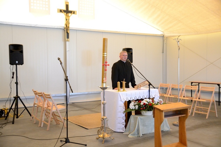 Opole. Pierwsza Eucharystia w parafii św. Jana Pawła II