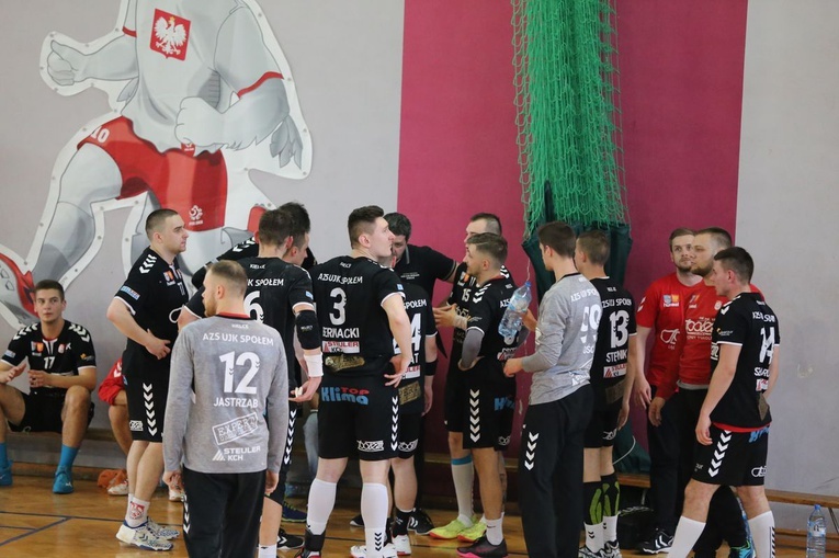 Mecz piłki ręcznej w Sandomierzu 