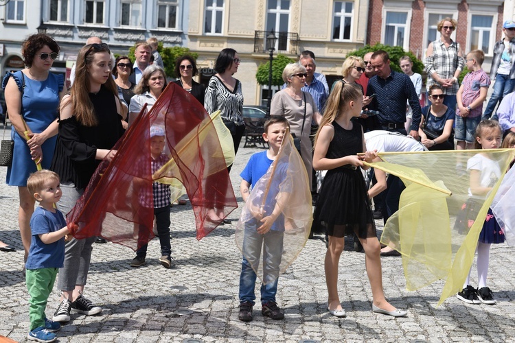 Brzeskie tańce dla Jana Pawła II i Lilli Sztyler