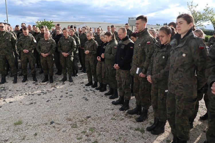 Podchorążowie AWL na 61. Międzynarodowej Pielgrzymce Wojskowej do Lourdes