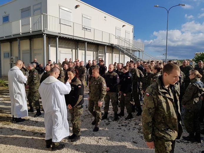 Podchorążowie AWL na 61. Międzynarodowej Pielgrzymce Wojskowej do Lourdes