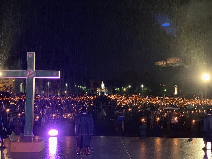 Podchorążowie AWL na 61. Międzynarodowej Pielgrzymce Wojskowej do Lourdes