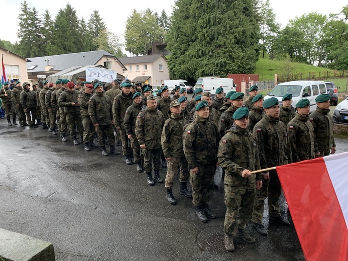 Podchorążowie AWL na 61. Międzynarodowej Pielgrzymce Wojskowej do Lourdes