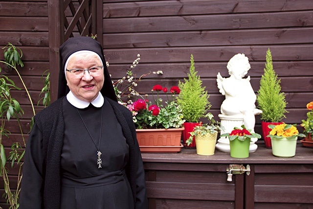 ▲	Siostra Pompilia zapewnia, że tutaj Pan Bóg szczególnie wsłuchuje się w głos poranionych mam.