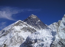 Rekordzista Kami Rita Sherpa znów wszedł na Mount Everest
