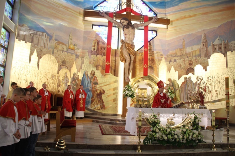 Bierzmowanie w kościele św. Heleny w Nowym Sączu