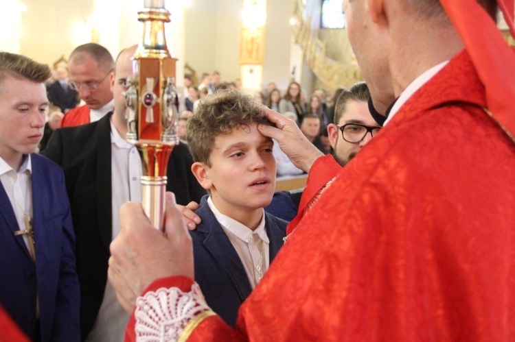 Bierzmowanie w kościele św. Heleny w Nowym Sączu