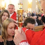 Bierzmowanie w kościele św. Heleny w Nowym Sączu