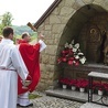 ▲	Poświęcenia dokonał o. Jarosław Paszyński SJ.