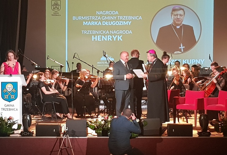 Wyróżnienie dla abp. Józefa Kupnego oraz ludzi Kościoła wrocławskiego 