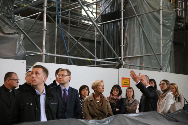 Renowacja katedry zgodnie z planem 