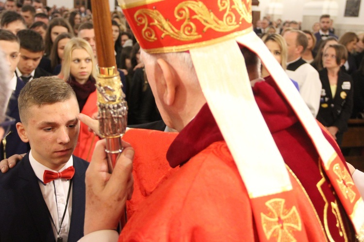 Bierzmowanie w Dąbrowie Tarnowskiej, cz. 1