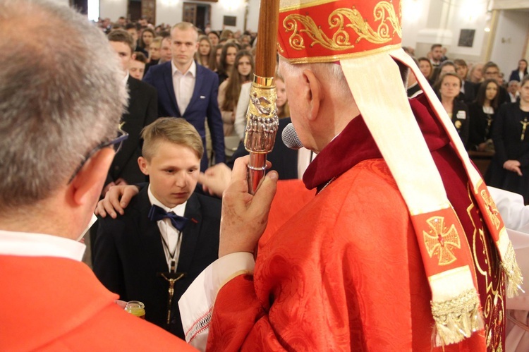 Bierzmowanie w Dąbrowie Tarnowskiej, cz. 1