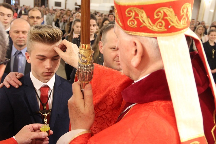 Bierzmowanie w Dąbrowie Tarnowskiej, cz. 1