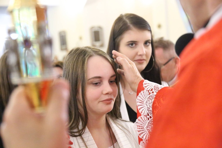 Bierzmowanie w Chomranicach