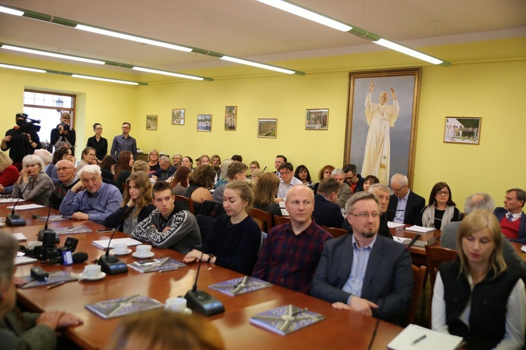 Konferencja naukowa o katedrze