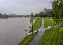 Przez Kraków przechodzi fala kulminacyjna