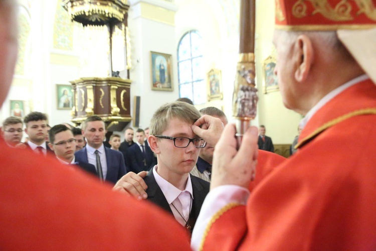 Bierzmowanie w Oleśnie