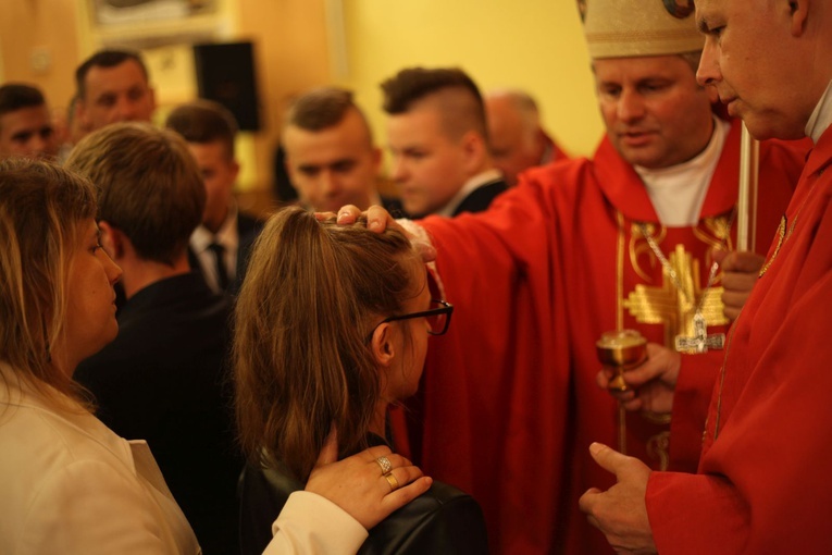 Bierzmowanie w Niedomicach