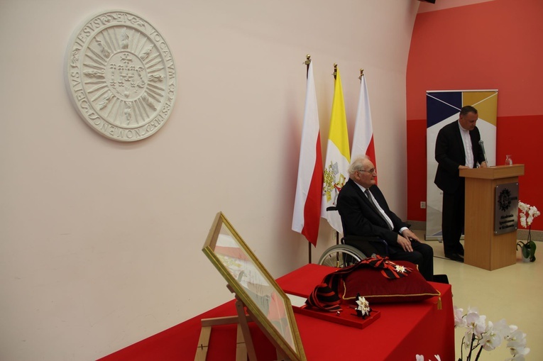 Order św. Sylwestra dla prof. Władysława Stróżewskiego