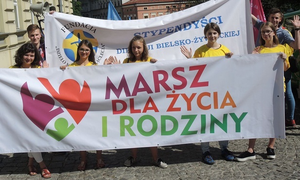 Młodzieży znowu nie zabraknie na bielskim Marszu dla Życia i Rodziny 26 maja.