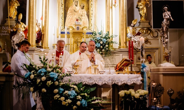 Uroczystej Eucharystii przewodniczył bp Andrzej F. Dziuba.