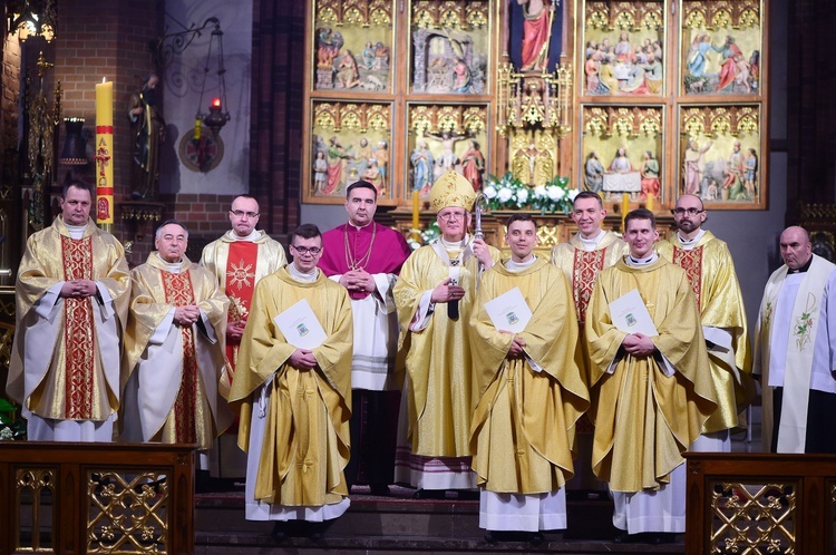 Święcenia prezbiteratu w konkatedrze św. Jakuba w Olsztynie