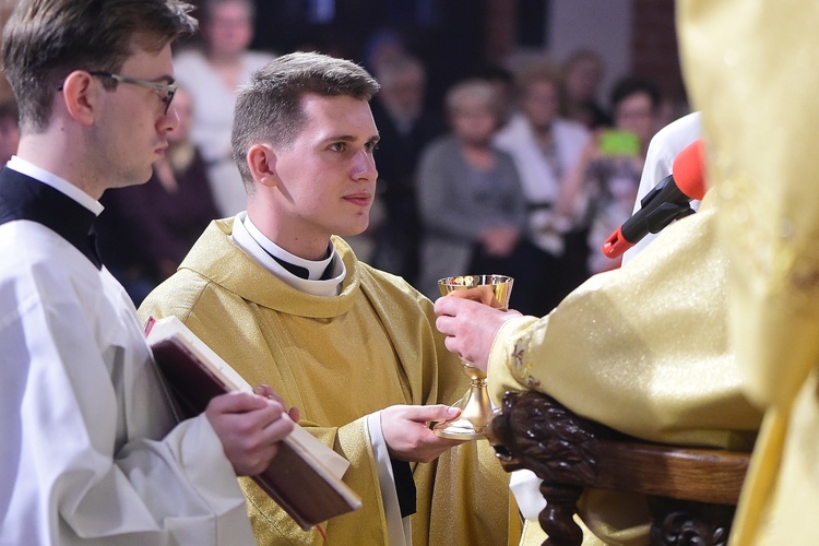 Święcenia prezbiteratu w konkatedrze św. Jakuba w Olsztynie