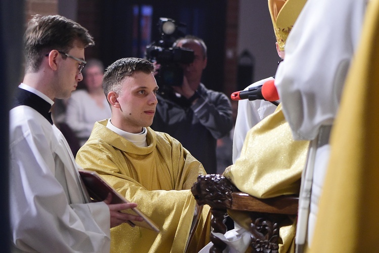 Święcenia prezbiteratu w konkatedrze św. Jakuba w Olsztynie