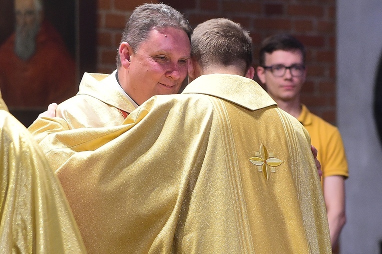 Święcenia prezbiteratu w konkatedrze św. Jakuba w Olsztynie