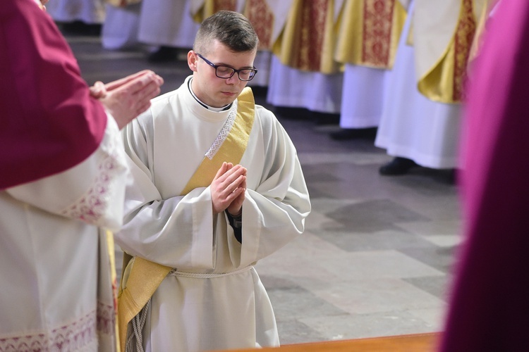 Święcenia prezbiteratu w konkatedrze św. Jakuba w Olsztynie