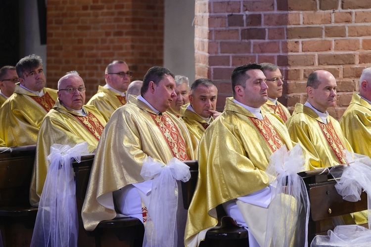 Święcenia prezbiteratu w konkatedrze św. Jakuba w Olsztynie