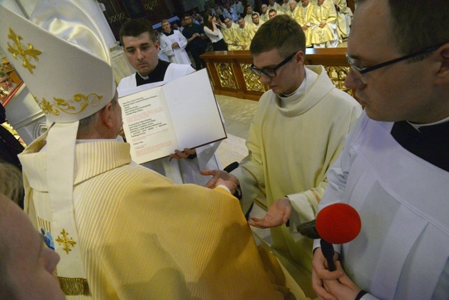 Święcenia kapłańskie w radomskiej katedrze