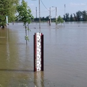 Sandomierz. Wisła na poziomie alarmowym 