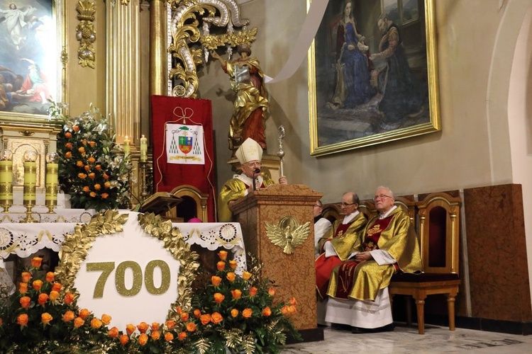 700 lat parafii w Tenczynku