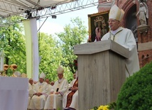 Abp Jędraszewski w Piekarach: Miłość do Matki-Kościoła i prawda o Jej dzieciach