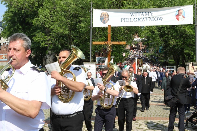 Pielgrzymka Piekarska, część 4 - nabożeństwo majowe