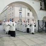 Opole. Przeniesienie do katedry ciała śp. biskupa Jana Bagińskiego