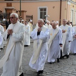 Opole. Przeniesienie do katedry ciała śp. biskupa Jana Bagińskiego