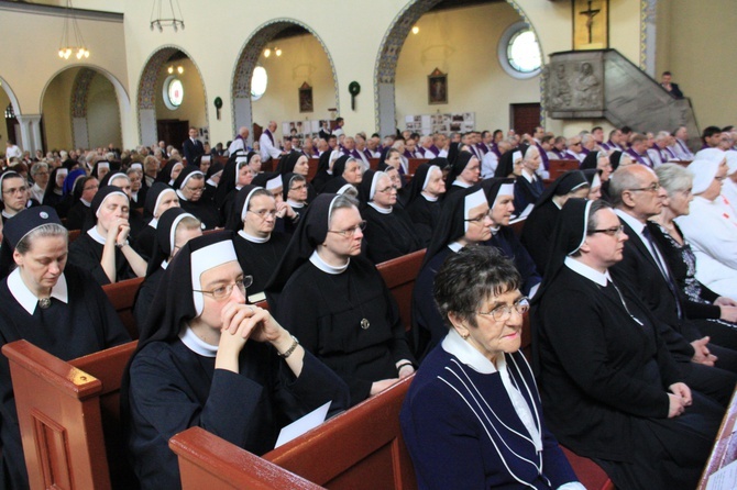 Uroczystość pogrzebowa biskupa Jana Bagińskiego