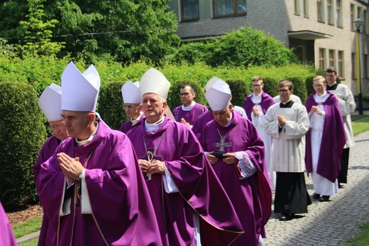 Uroczystość pogrzebowa biskupa Jana Bagińskiego