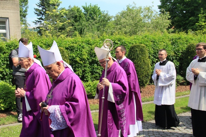 Uroczystość pogrzebowa biskupa Jana Bagińskiego