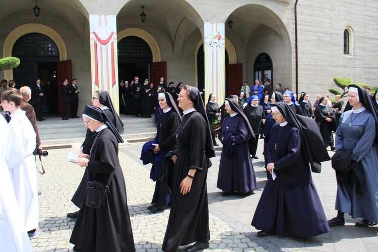 Uroczystość pogrzebowa biskupa Jana Bagińskiego