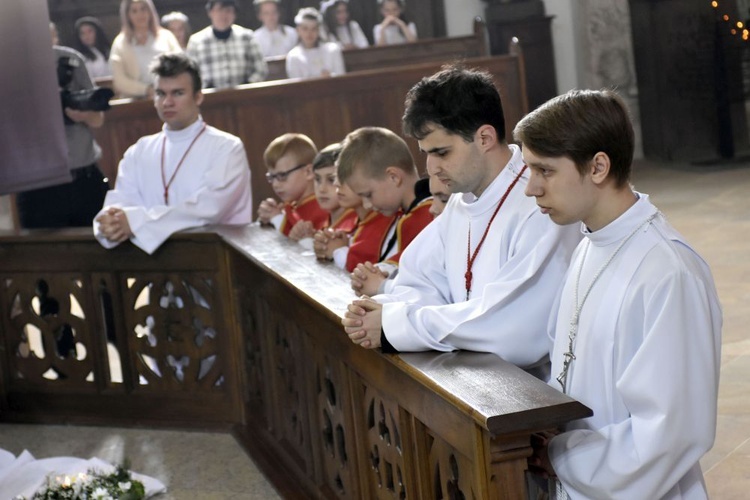 Prymicje. Jedne z dziesięciu