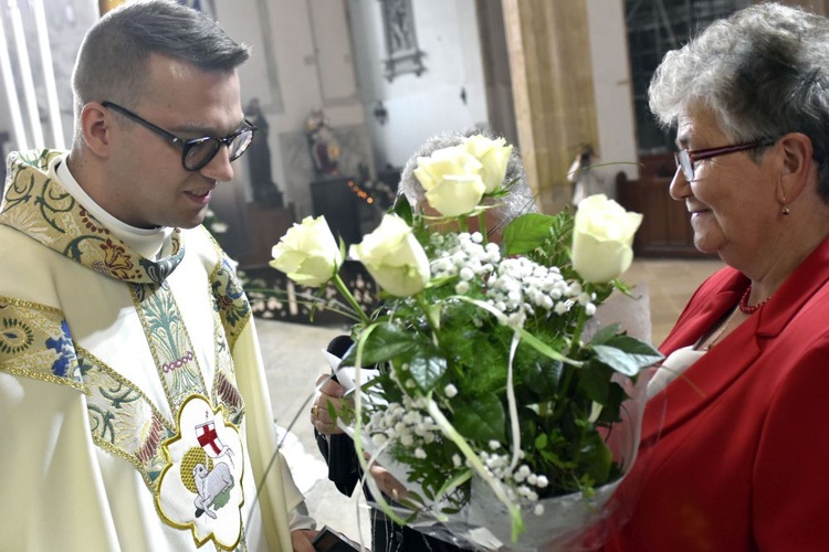 Prymicje. Jedne z dziesięciu