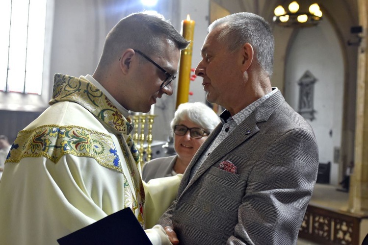 Prymicje. Jedne z dziesięciu