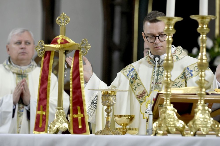 Prymicje. Jedne z dziesięciu