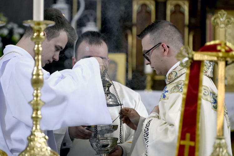 Prymicje. Jedne z dziesięciu