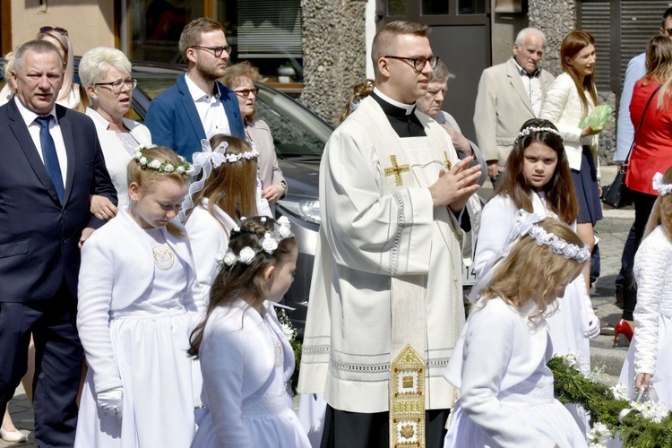 Prymicje. Jedne z dziesięciu